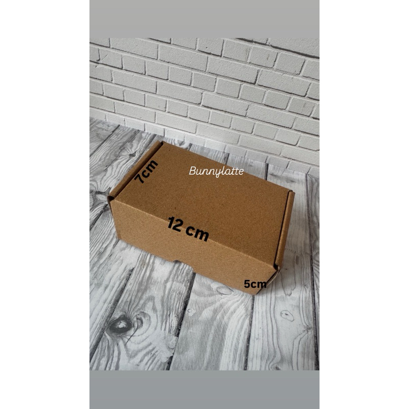 

dus 12x7x5 diecut earlock murah packing box