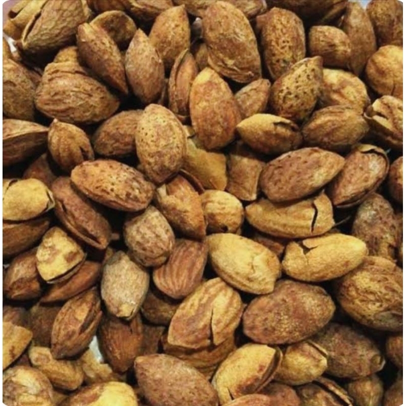 

QH Kacang Almond cangkang 1kg milk