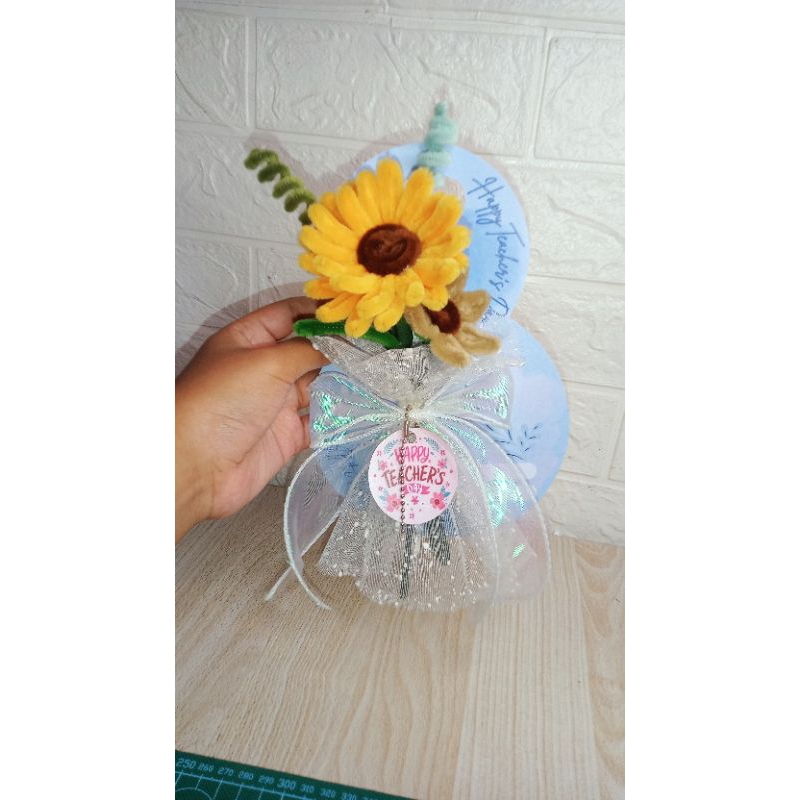 

(Ready stok siap kirim )Kertas mini gift hari guru |teachers day | gift hari guru| kertas bungkus bunga | kertas bunga| flower card