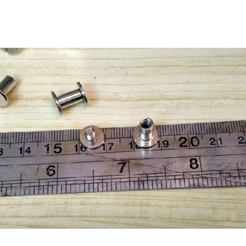 

Baut jilid buku 12 mm