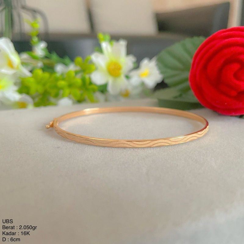 Perhiasan Gelang Emas Oval Bangle Motif Corak Laser UBS 16k/700