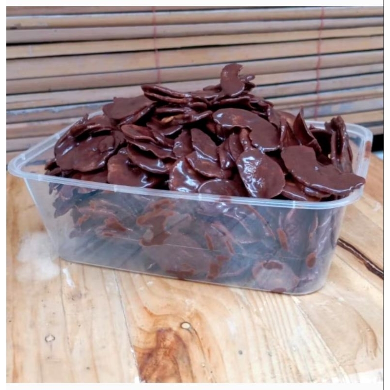 

pisang coklat lumer khas lampung berat 1 kg