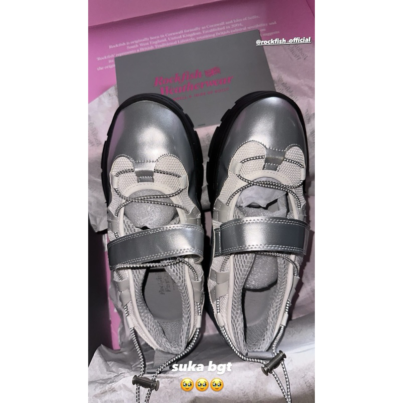 Preloved Rockfish Weatherwear Bryn Velcro Sneaker - Silver