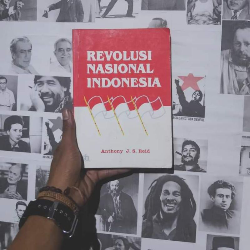 Anthony Reid Revolusi Nasional Indonesia | Asia Tenggara dalam Kurun Niaga 1450-1680 | Revolusi Nasi