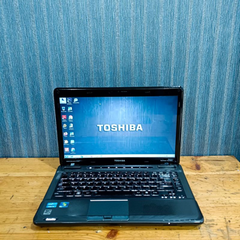 Laptop Toshiba Satelite M645, Core i5-2410M, 8/640Gb, #DualVga, #Backlight, Black