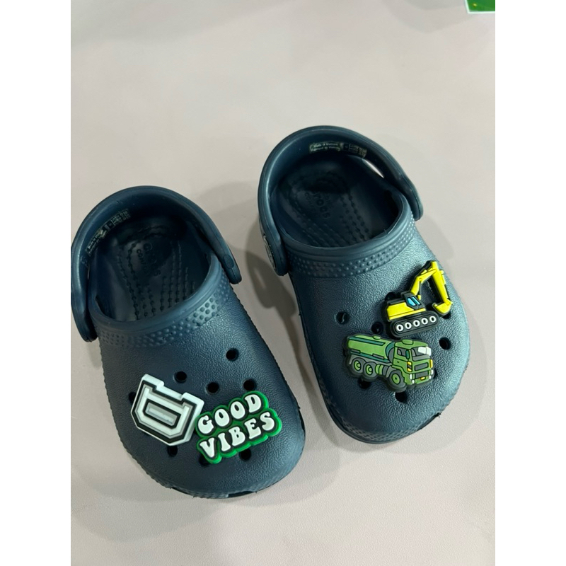 crocs kids c5 preloved