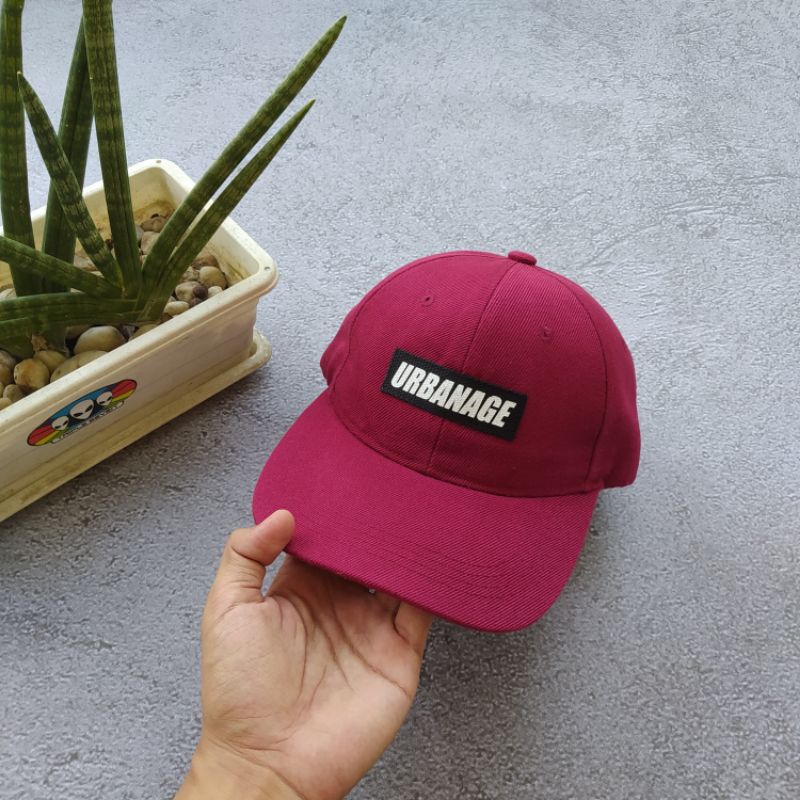 URBANAGE SCRIPT STRAPBACK CAP