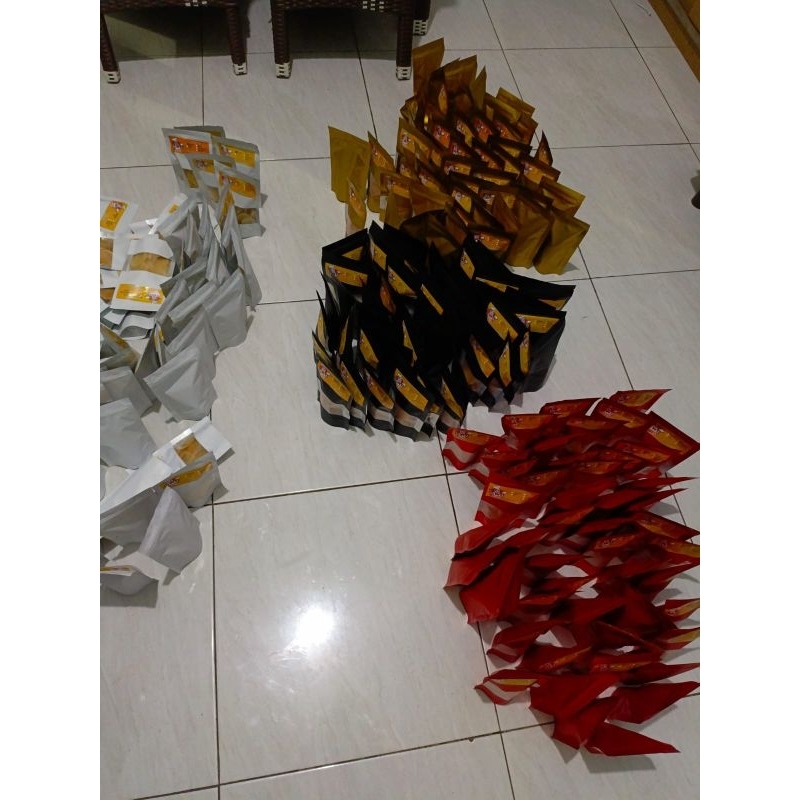 

Cemilan Molring (Cimol Kering)