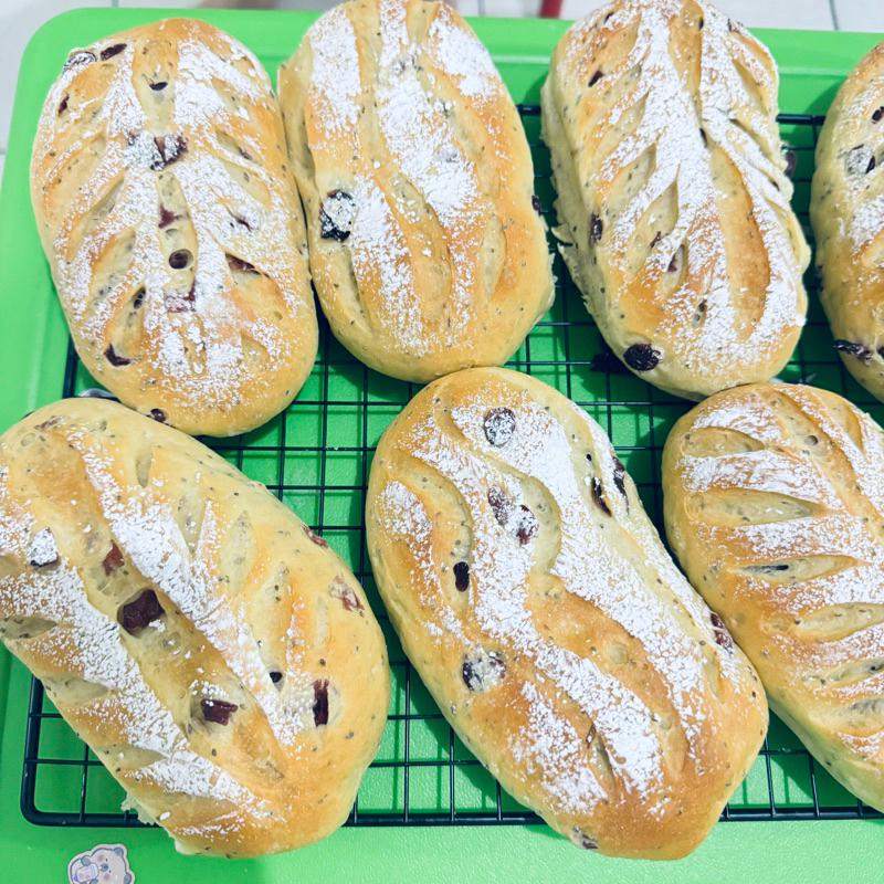 

Cranberry Cream Cheese Sourdough