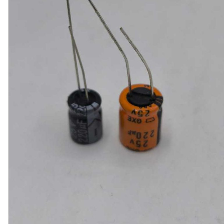 ELCO 220uf 25v / ELKO 220uf 25v