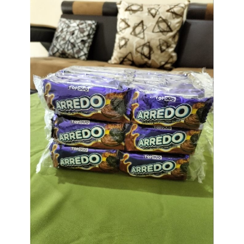 

Arredo kukis ( 1 pack isi 20 pcs) dengan rasa krim coklat. harga ecer Rp500.an