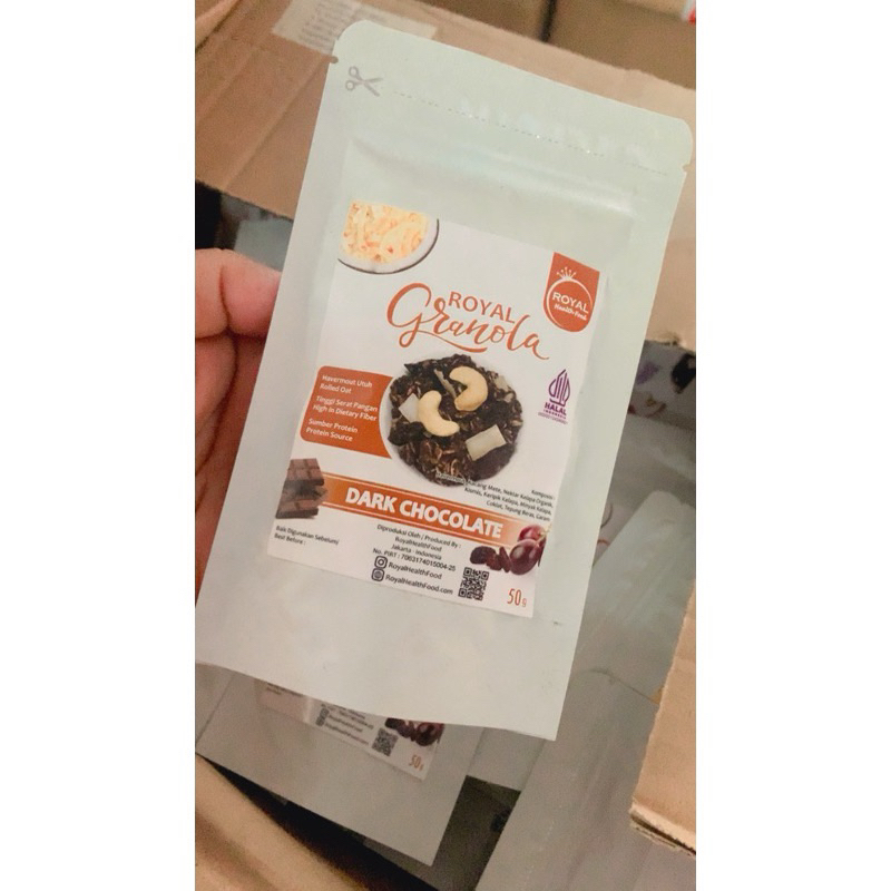 

chia yo granola & royal granola kemasan 50gram ( untuk diet ) expayed date november 2025
