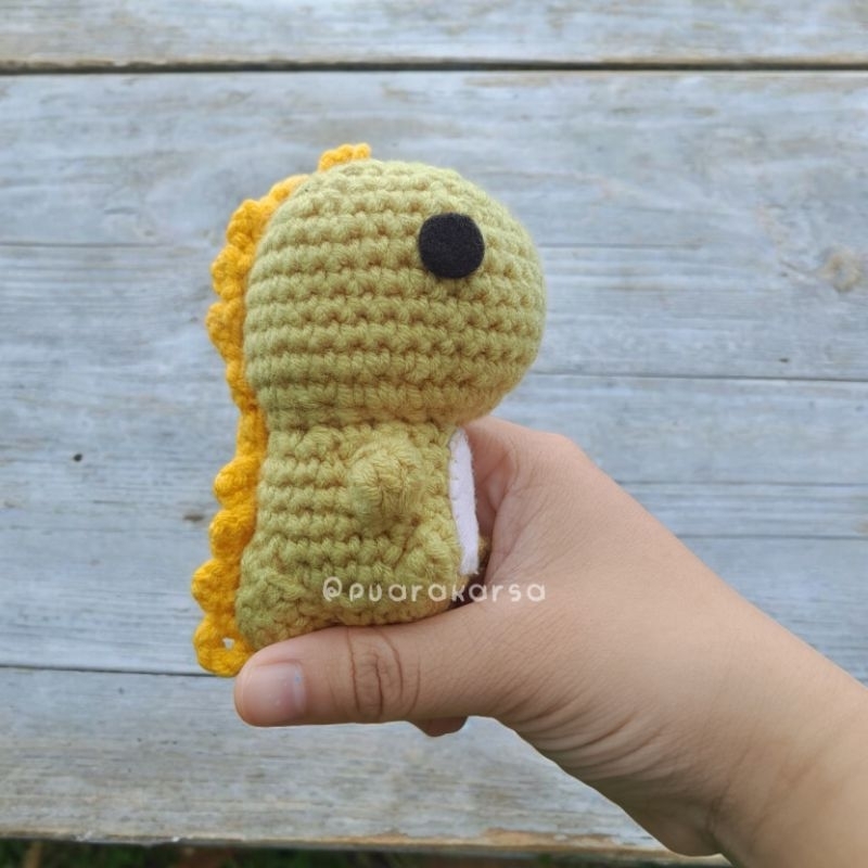 Dino Rajut | Gantungan kunci atau Boneka kecil