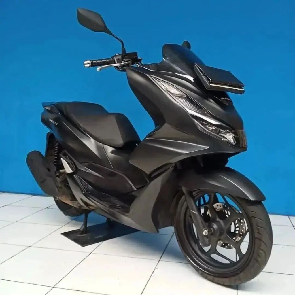 DI JUAL MOTOR BEKAS  HONDA PCX THN 2021