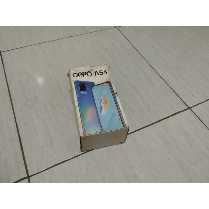 

Kardus Kosong Oppo A54, Kondisi Kotor & Damage