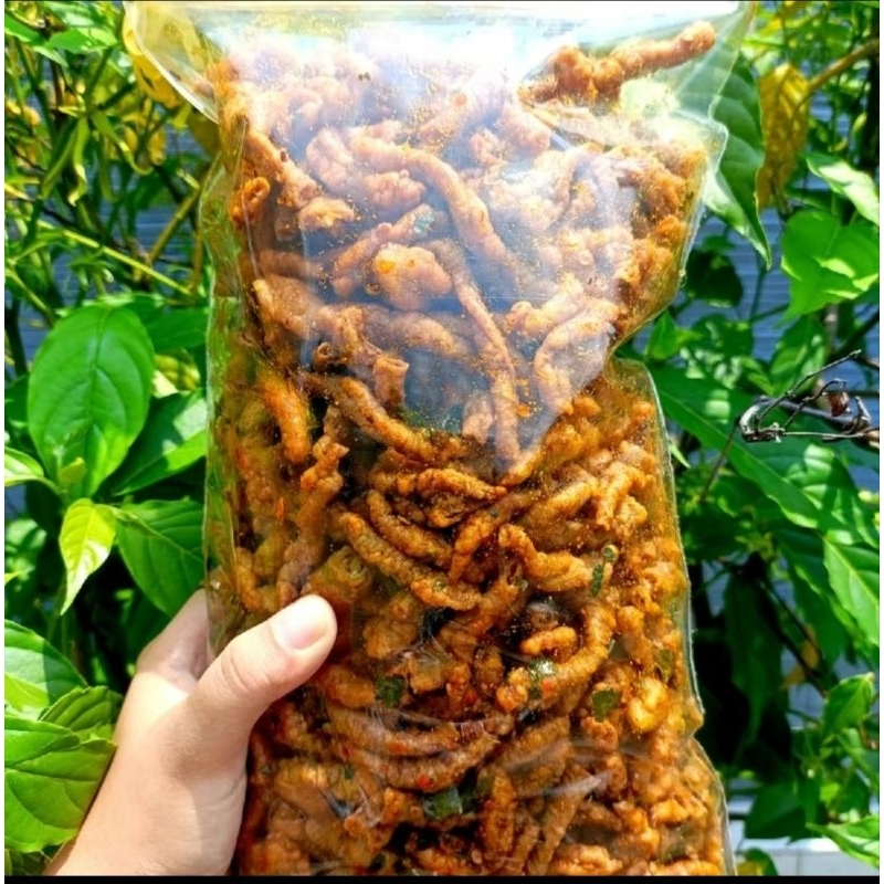 

USUS CRISPY PEDAS DAUN JERUK BUMBU MELIMPAH