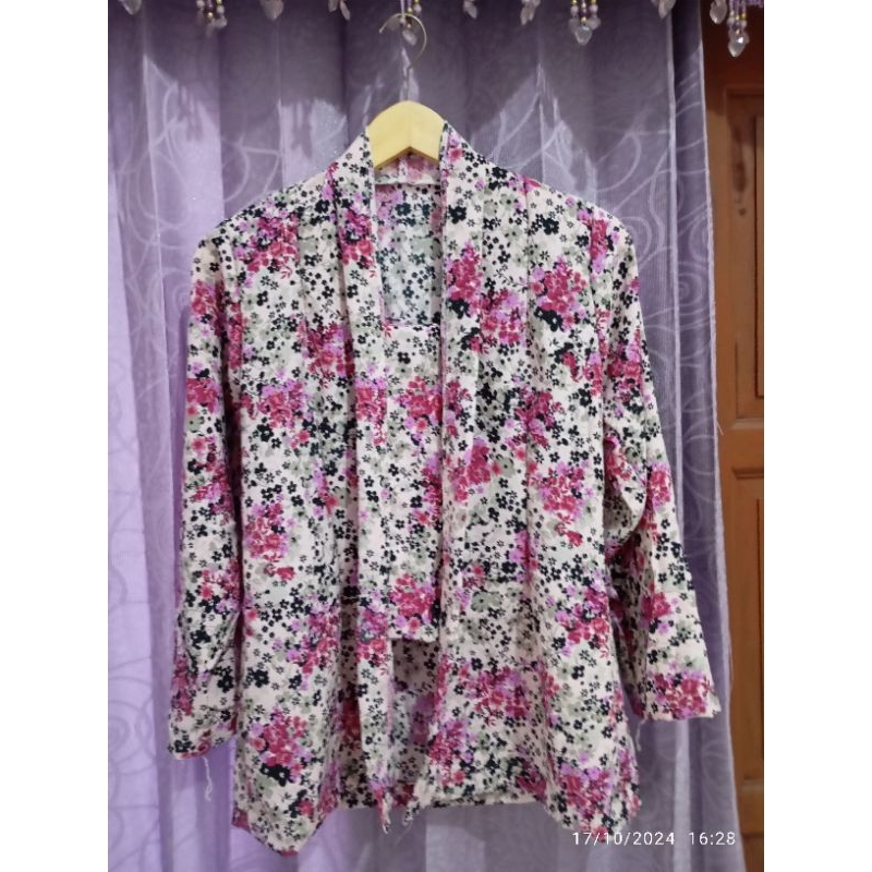 Original Kebaya Kutu baru dan Kebaya bunga