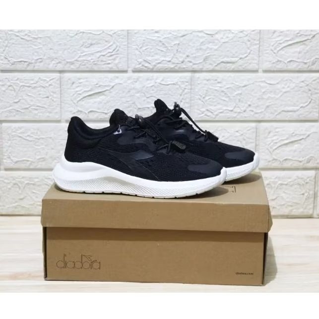 SEPATU DIADORA ANAK HITAM ORIGINAL