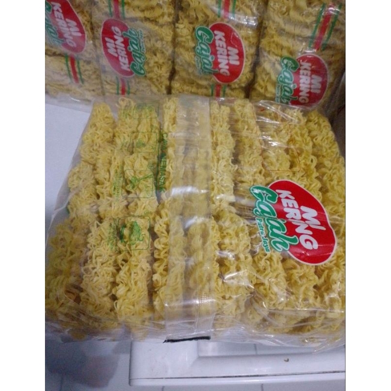 

mie kering/ mie telor isi 30 pcs pelengkap makanan bisa juga buat seblak dan dll