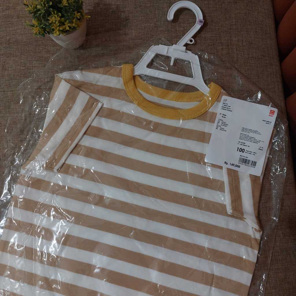 Uniqlo Baby - T Shirt Dry Kerah Bulat Lengan Pendek
