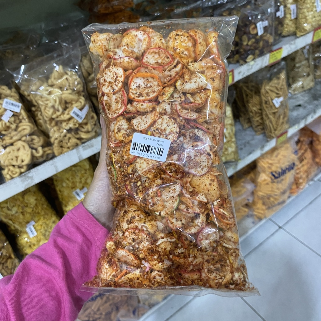 

KERUPUK SEBLAK WARNA PEDAS 250GR