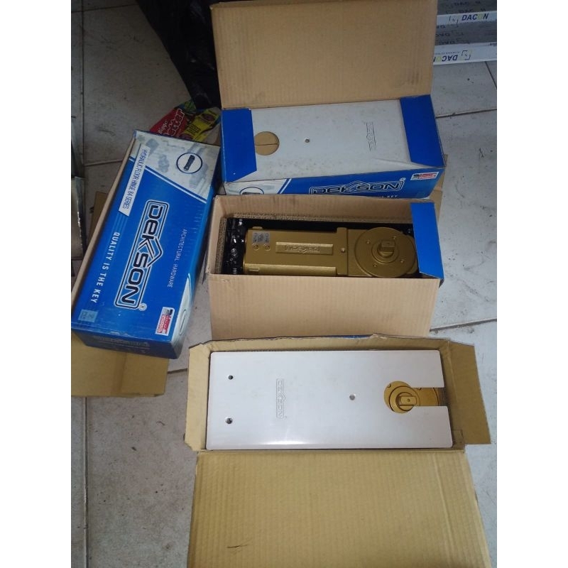 Floor hinge DKS 84 series / floorhinge BTS 84 / engsel tanam /engsel lantai /engsel pintu kaca /pint