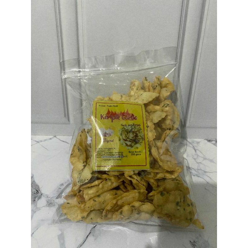 

Keripik Garlic 250gr