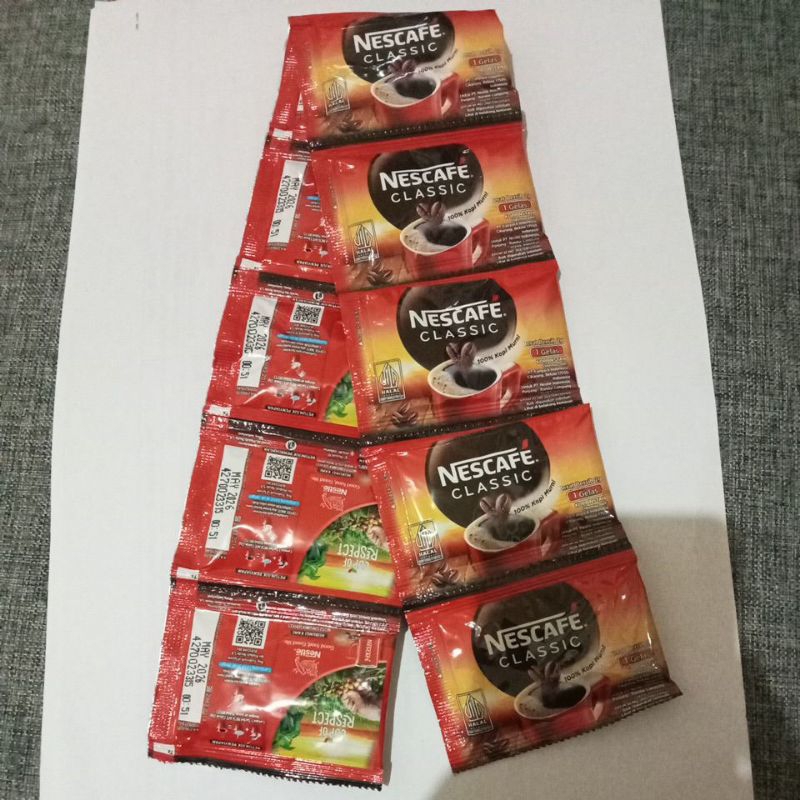 

1renteng isi 10 sachet Nescafe Classic 2g