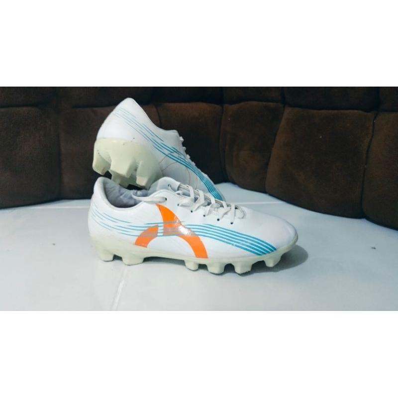 ORI Ortuseight dan Specs sepatu prelove futsal bola ukuran 35 37 41