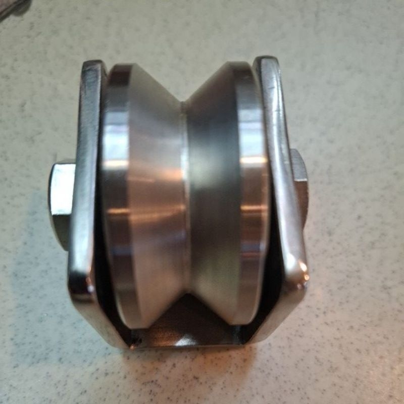 roda pintu pagar/roda pintu gerbang stainless 2 inchi SUS 304 heavy duty ( rel siku )