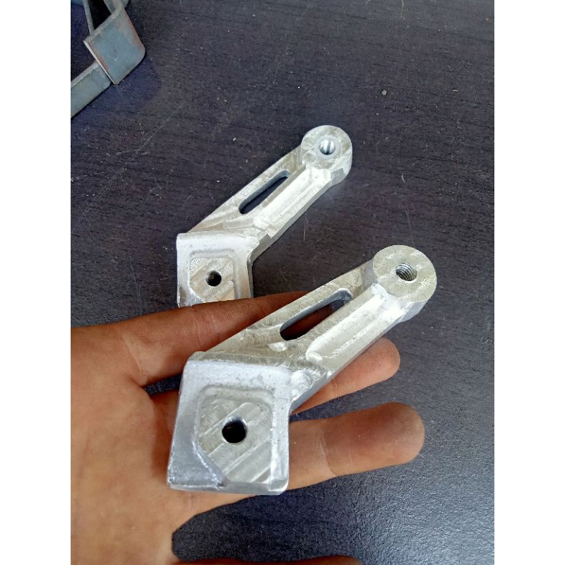 pangkon knalpot CBR650//pangkon knalpot cbr 650 bahan almini