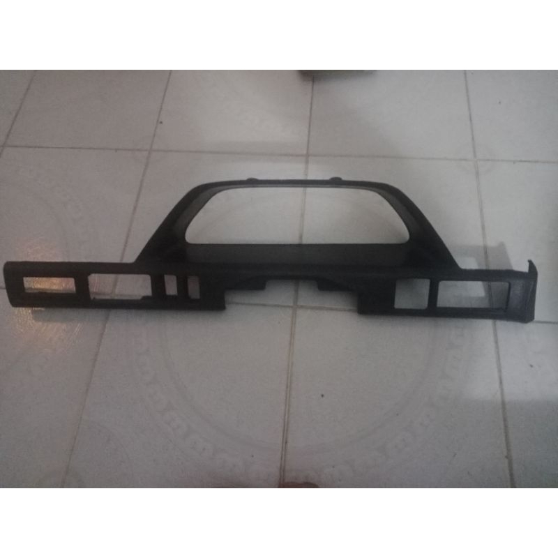 Garnish Speedometer Mazda 323 Interplay