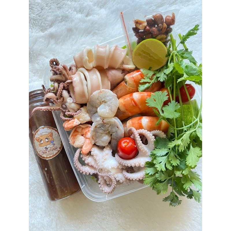 

Salad Thailand Somtam SEAFOOD MIX PLATTER