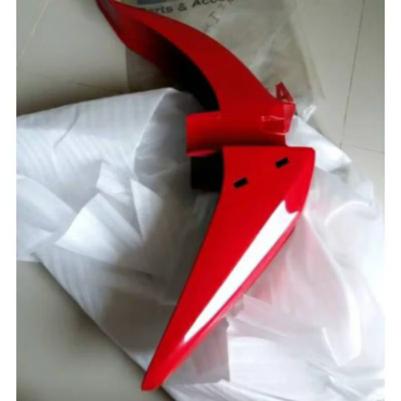 spakbor depan Yamaha Vega R, FIZR warna merah