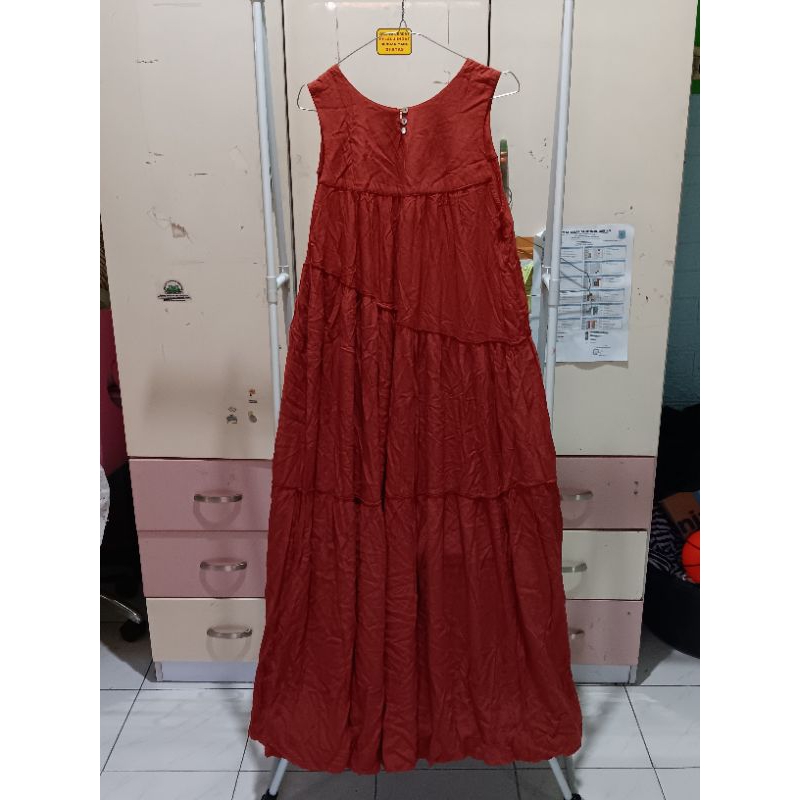 Preloved Dress Ruffle