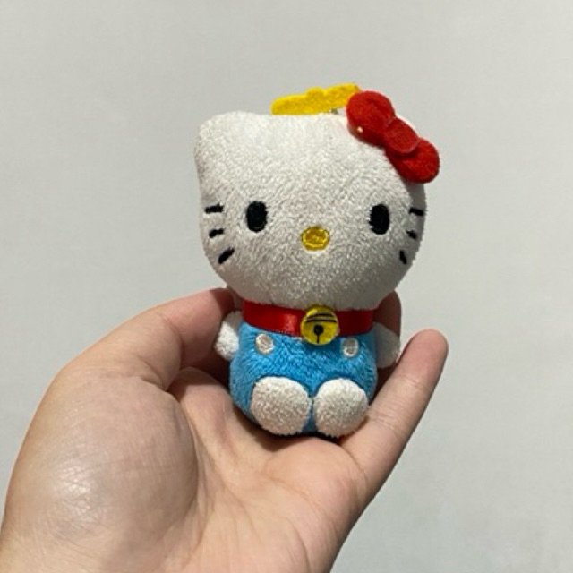 Ganci Boneka Gantungan Kunci Plush Keychain Hello Kitty x Doraemon Preloved Second