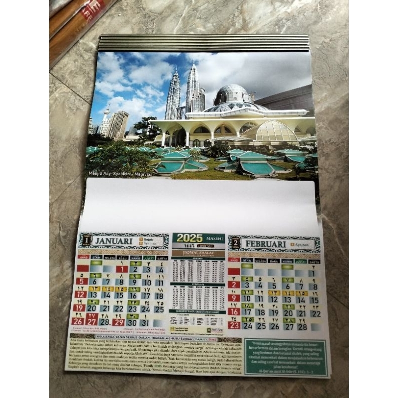 

Kalender Dinding Hijriah / Islam Gambar Masjid