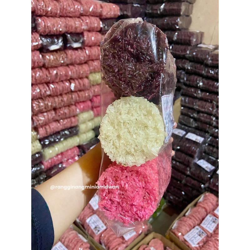 

ady78 RENGGINANG MENTAH 100% KETAN ASLI HJ. SARI KHAS BOGOR ISI 30 PCS