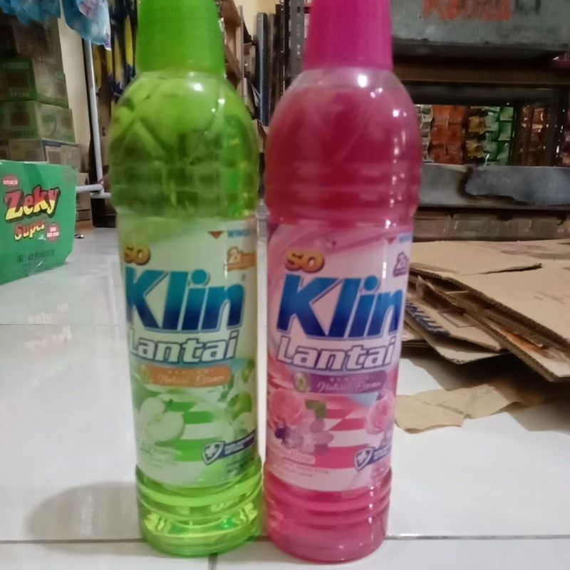 SOKLIN LANTAI BOTOL 900ML