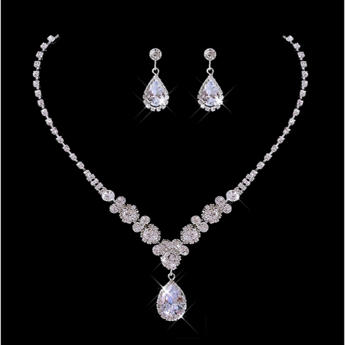 Accesories Set Perhiasan Wedding Model Liontin Aurel - Rhinestone Premium / Perhiasan Wedding Set / 