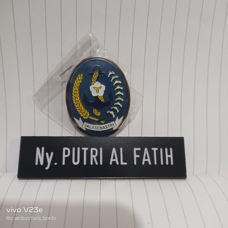 

PAPAN NAMA IBU YALA NAME TAG PDH JALASENASTRI HITAM POLOS