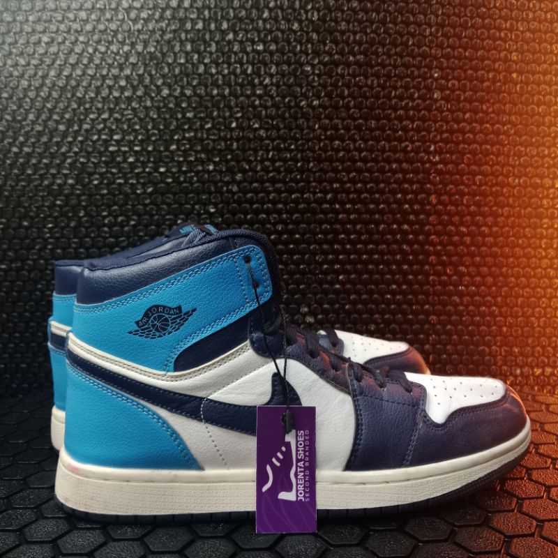 SEPATU SNEAKERS SECOND AIR JORDAN 1 HIGH RETRO OBSIDIAN SIZE 40 INSOLE 25 MADE IN VIETNAM