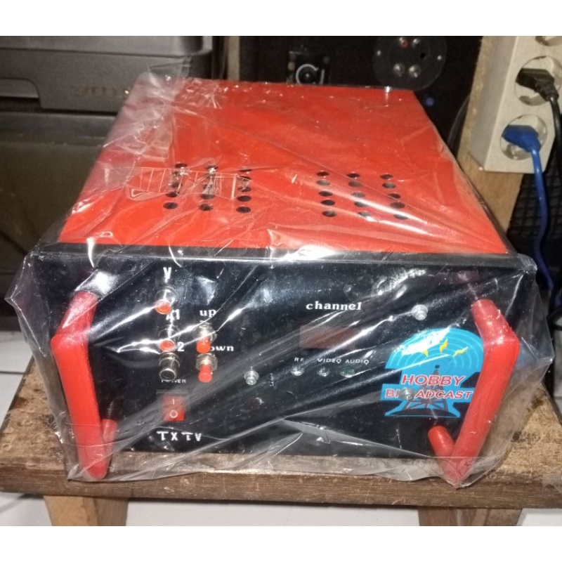 Pemancar TV Transmitter TV Komunitas digital dvb-t2 Lengkap Antena dan Kabel Antena