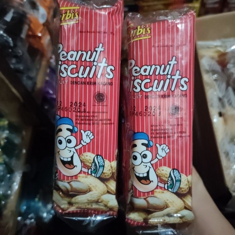 

PEANUT CRACKERS BISCUIT RENCENG ISI 10 BKS X 17 GR ECERAN 1000