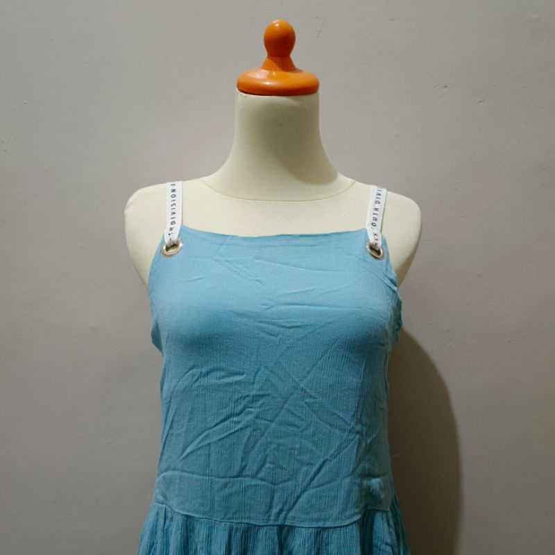 Dress Flies