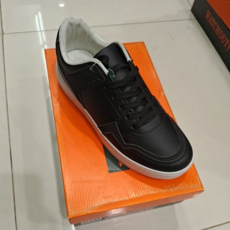 Sepatu pria watchout (WZ2003103)
