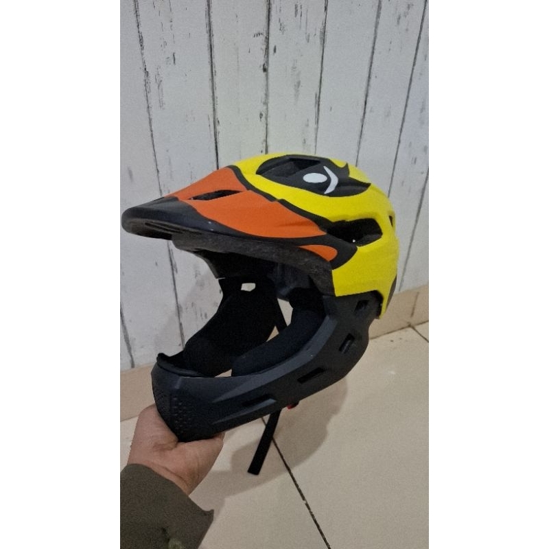 # SOLD OUT #preloved Helm Anak Duck bonus Tas Sepeda