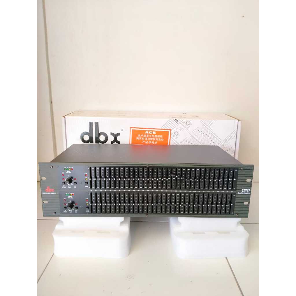 EQUALIZER DBX 1231