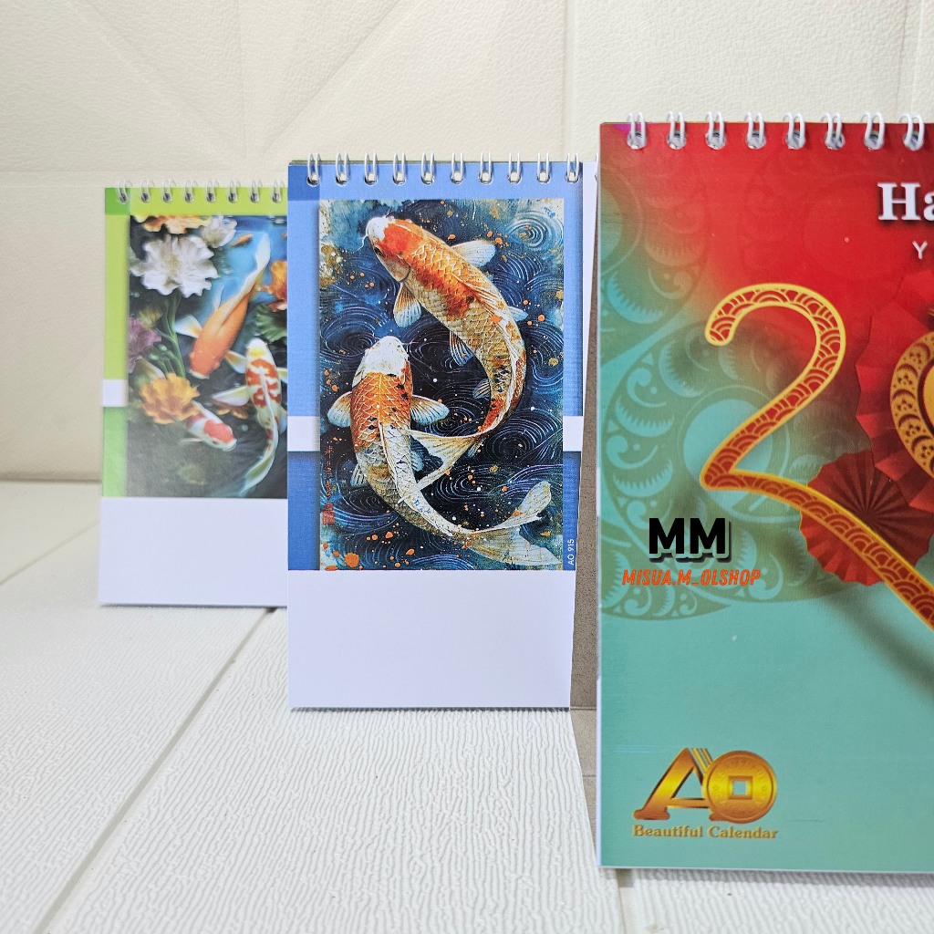 

KALENDER MEJA / KALENDER DUDUK LUKISAN IKAN KOI TAHUN 2025 TERBARU