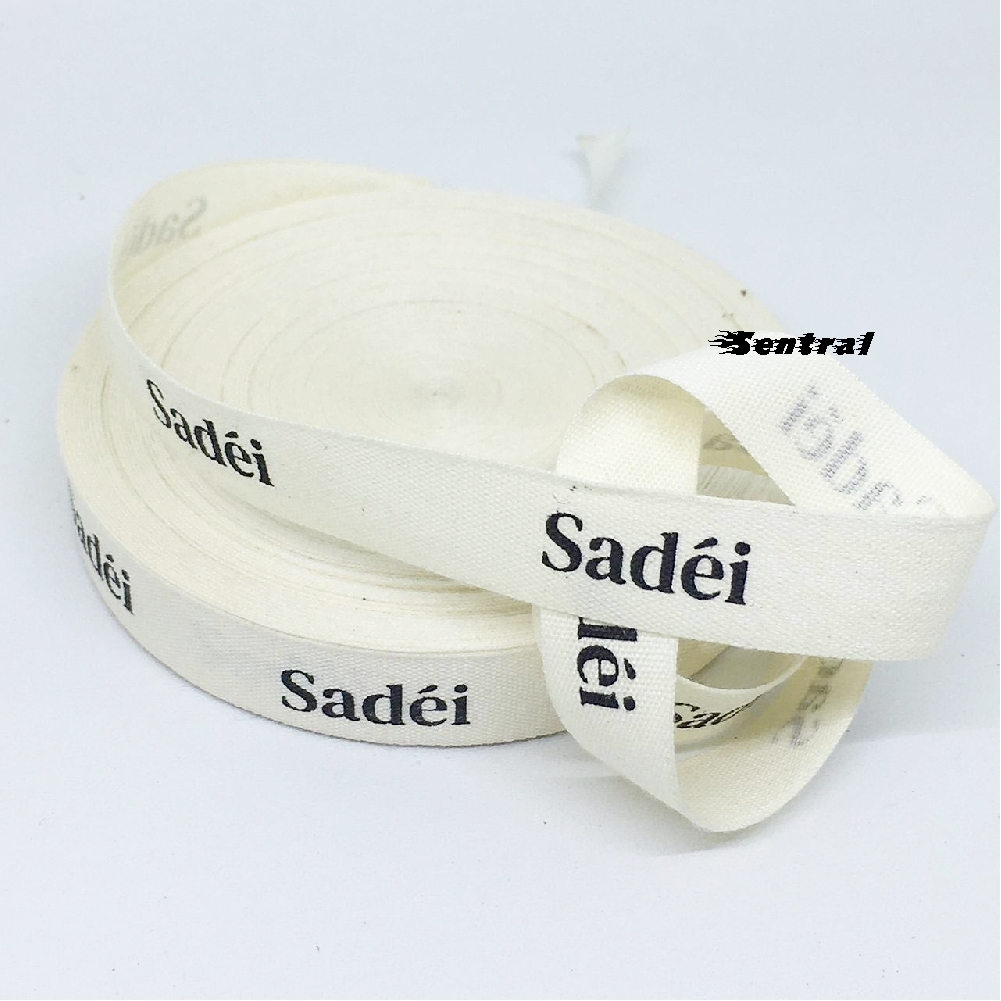 

Sentraljaya Label Baju Hijab Woven Damask Subtitute 2 cm